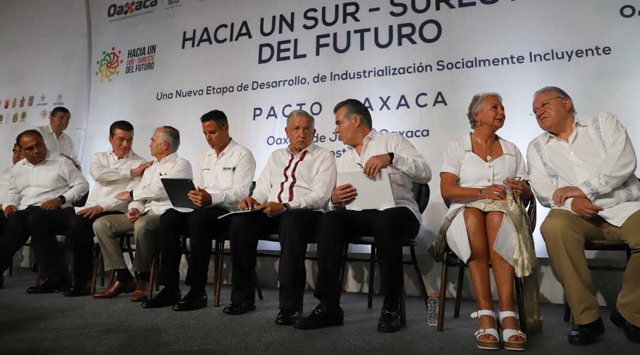 Firman Pacto Oaxaca, unirán esfuerzos para levantar el sur de México