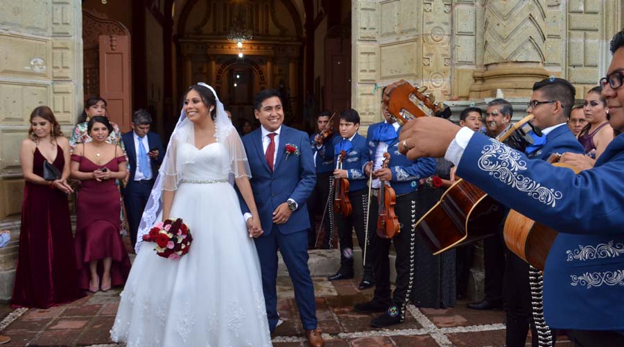 Armando y Gabriela se unen en matrimonio
