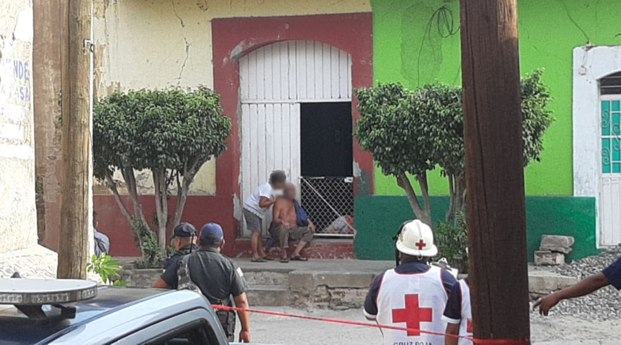 Ejecutan a mujer a la puerta de su hogar en Tehuantepec