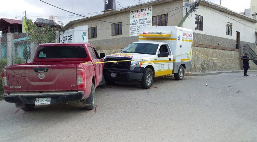 Choca ambulancia de Santa Lucía Miahuatlán