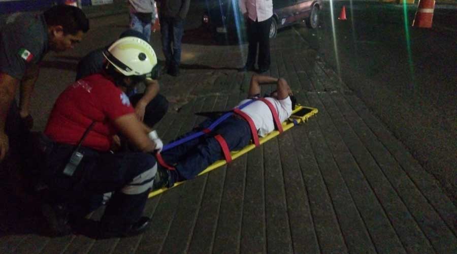Queda inconsciente tras ser arrollado en avenida Universidad