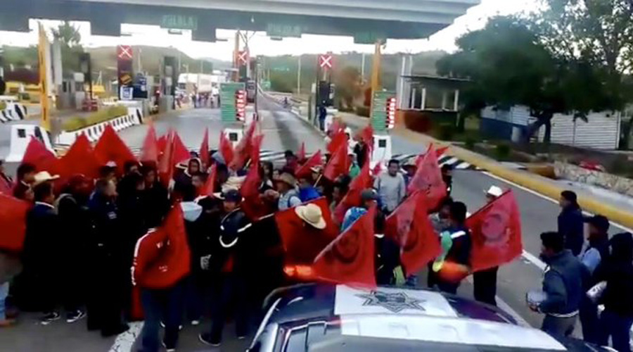 Espera Oaxaca, mañana llena de bloqueos y manifestaciones | El Imparcial de Oaxaca