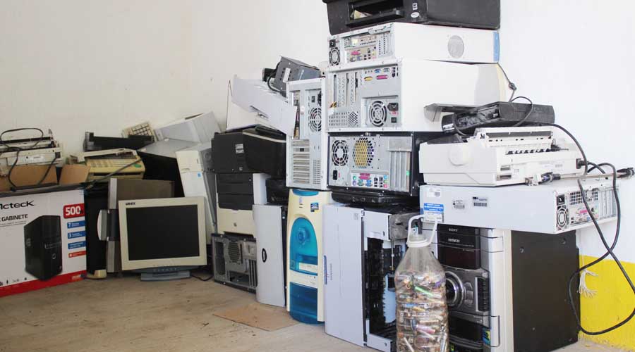 En la Mixteca de Oaxaca, la sociedad apoya reciclaje de la basura electrónica
