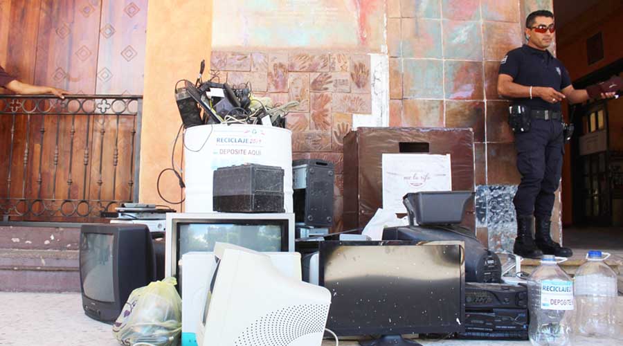 En la Mixteca de Oaxaca, la sociedad apoya reciclaje de la basura electrónica