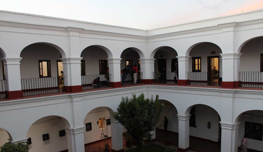 Paristas reabren Casa de la Cultura Oaxaqueña; niegan acceso a director | El Imparcial de Oaxaca