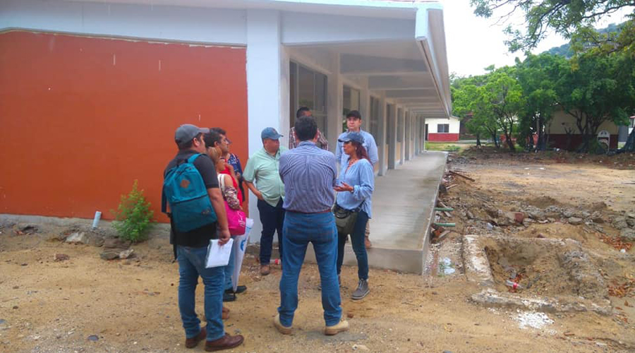 Incumplen compañías en la reconstrucción de escuelas de Salina Cruz | El Imparcial de Oaxaca
