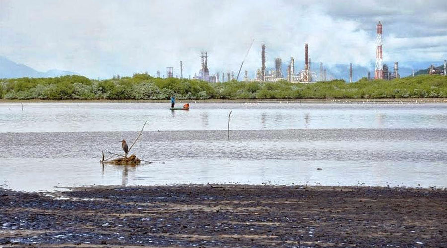 Cuatro décadas de contaminación en Salina Cruz