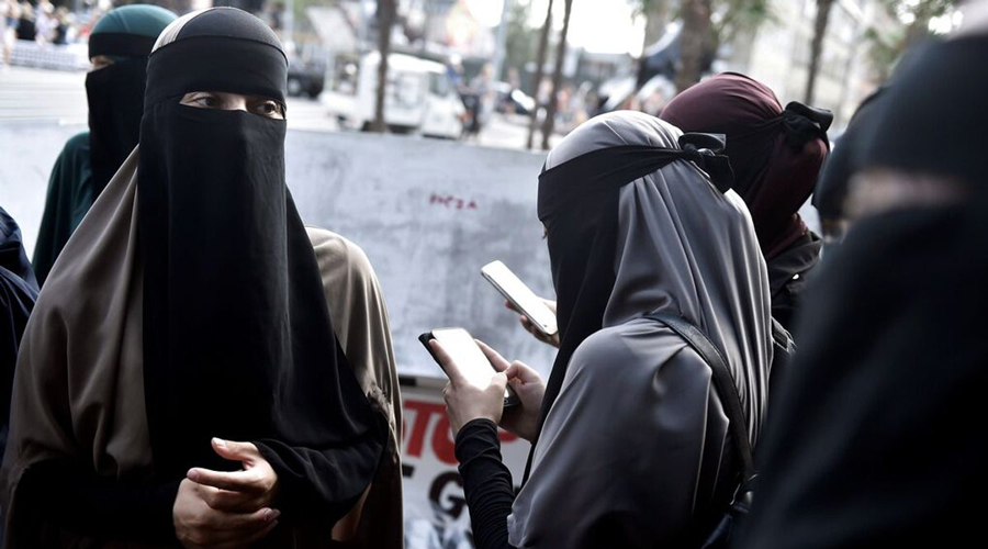 Ya en vigor, la prohibición de uso de burka en Holanda