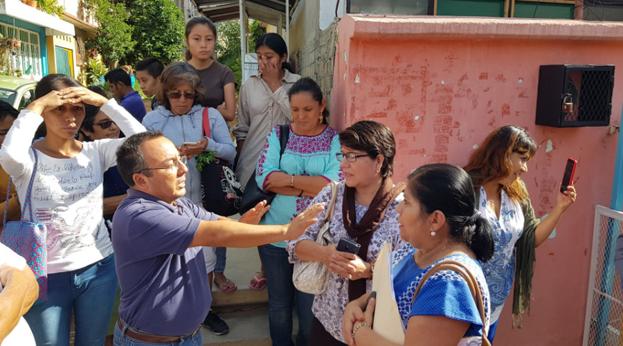 Rechazan a paristas de la sección 22 en jardín de niños | El Imparcial de Oaxaca