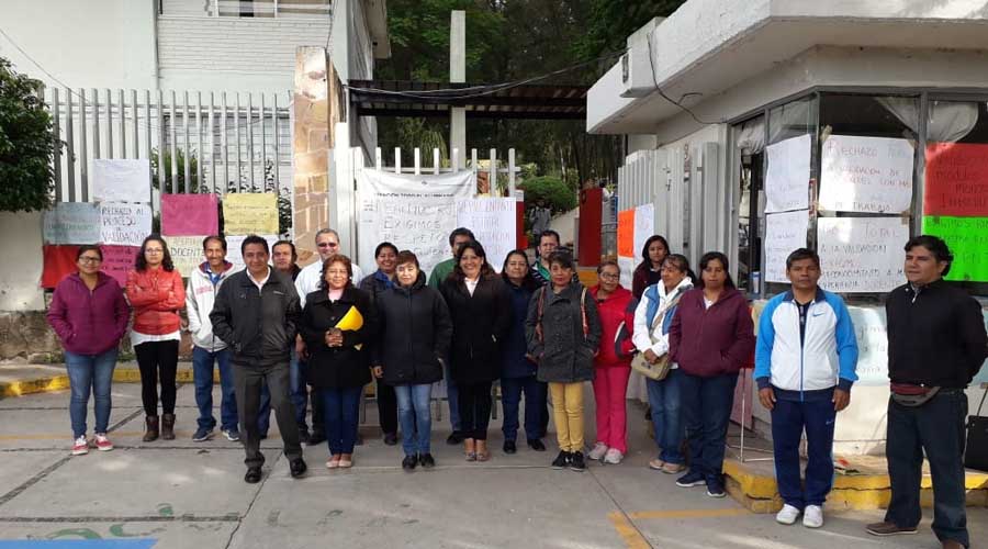 Protestan docentes del Conalep 145 en la Mixteca de Oaxaca