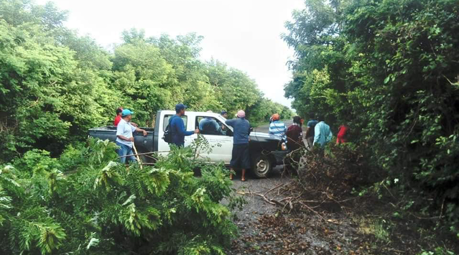 Retienen a ex presidente de San Dionisio del Mar