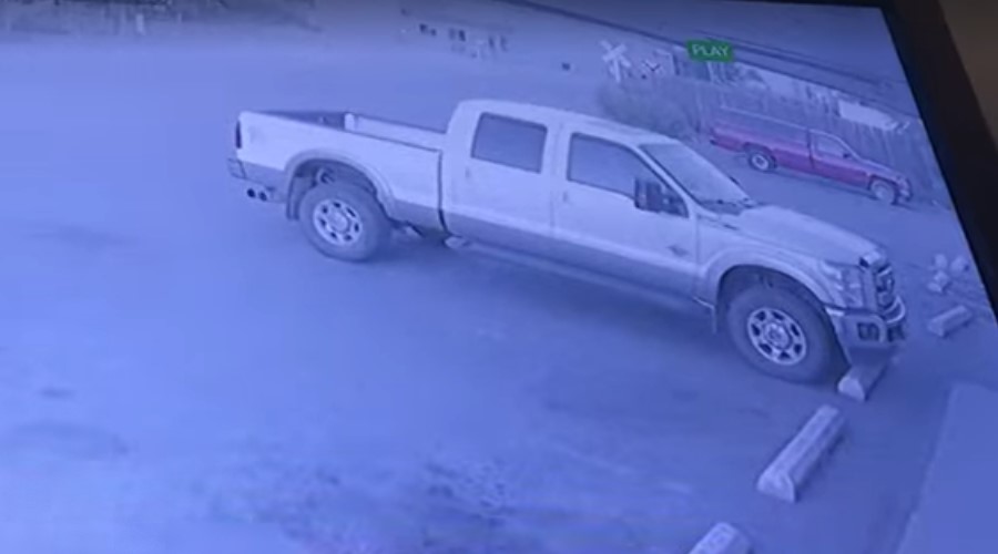 Video: Ladrón entra a robar tienda y al salir le roban su vehículo | El Imparcial de Oaxaca