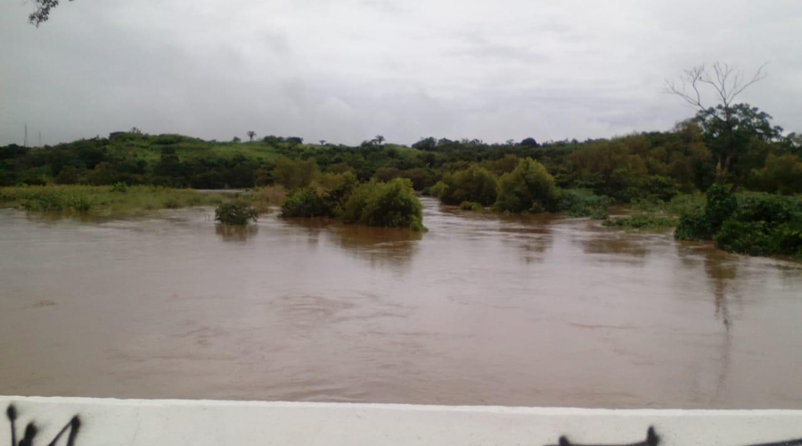 Lluvias desbordan río Malatengo en Matías Romero | El Imparcial de Oaxaca