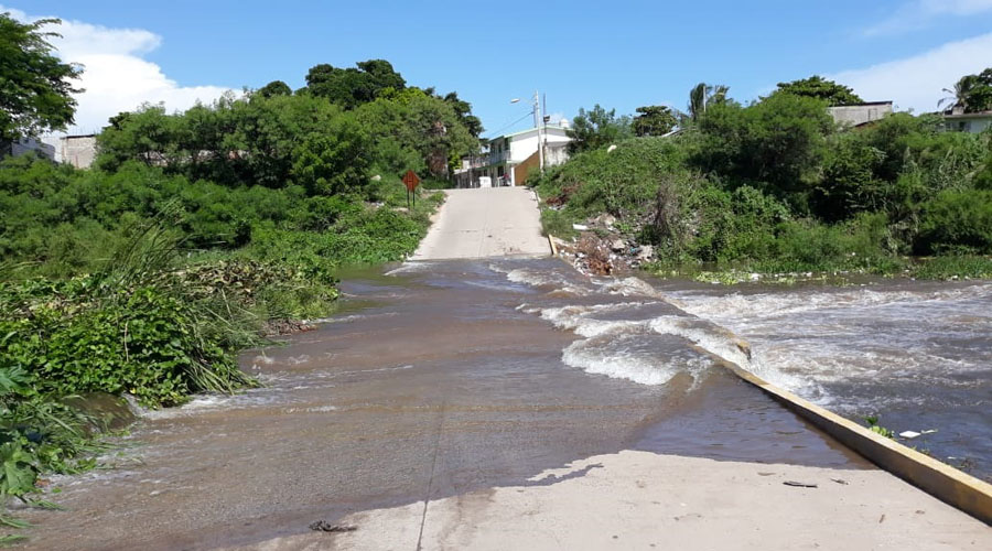En Juchitán, mantienen vigilancia del río Los Perros