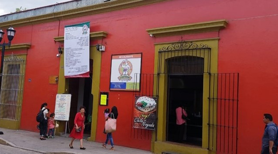Se llevan caja fuerte de un restaurante en avenida Independencia | El Imparcial de Oaxaca