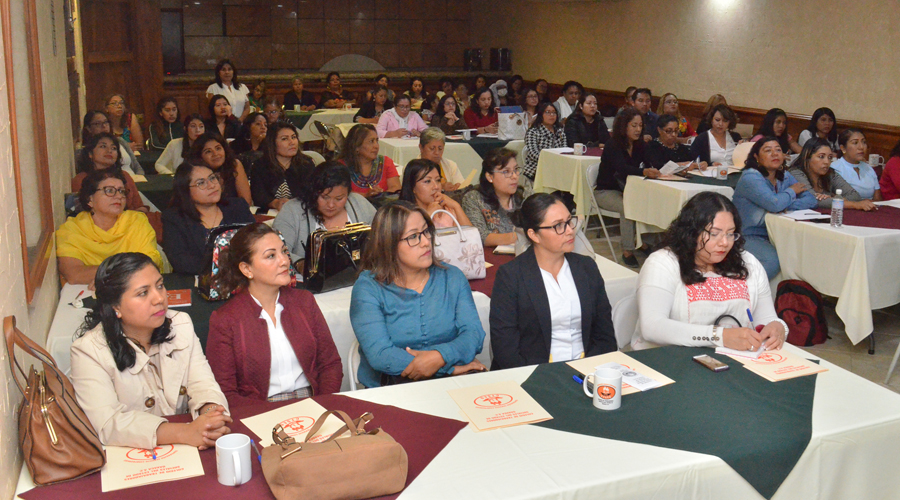 Festejan Día del Trabajador Social | El Imparcial de Oaxaca