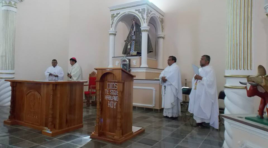 Roban iglesia en honor de la virgen de la Soledad, en Santa Ana Tlapacoyan