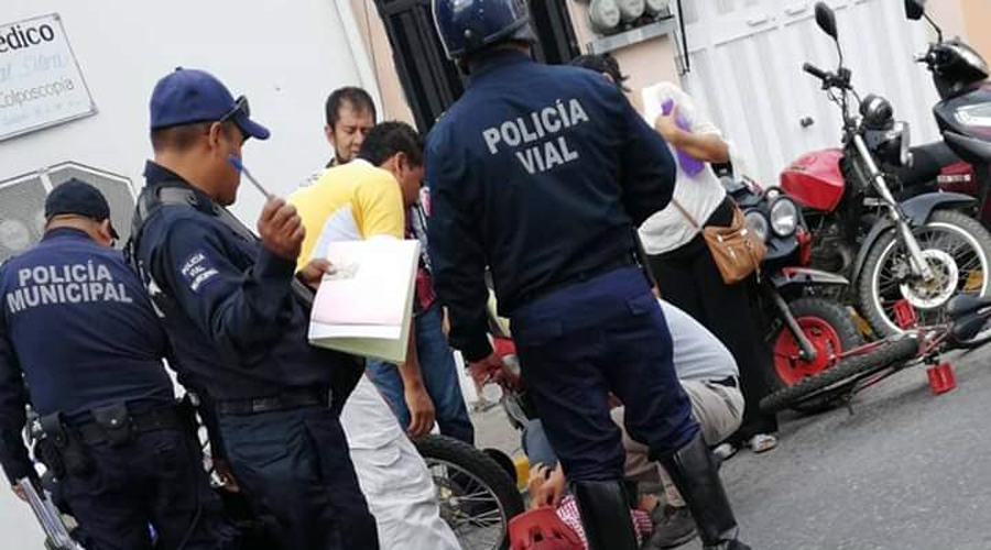 Ciclista se estrella contra la puerta de una camioneta en calle Morelos | El Imparcial de Oaxaca