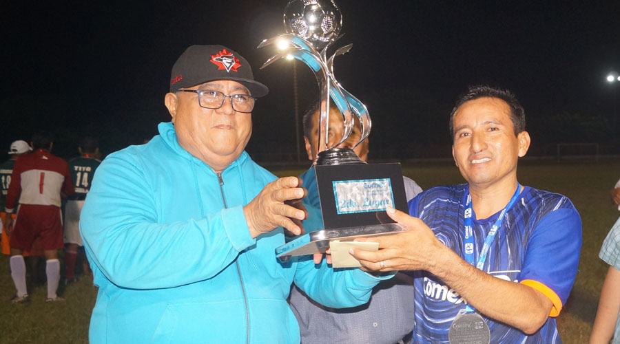 Ixtaltepec, campeones de la Liga de Veteranos