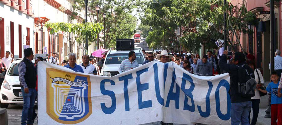 Van 4 planillas por dirigencia de STEUABJO | El Imparcial de Oaxaca