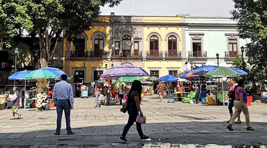 Abarrotan de puestos ambulantes la Alameda de Oaxaca | El Imparcial de Oaxaca
