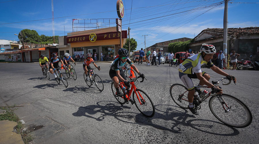 Se realizó la Clásica Ciclista Héroes del 5 de septiembre de 1866 en Juchitán