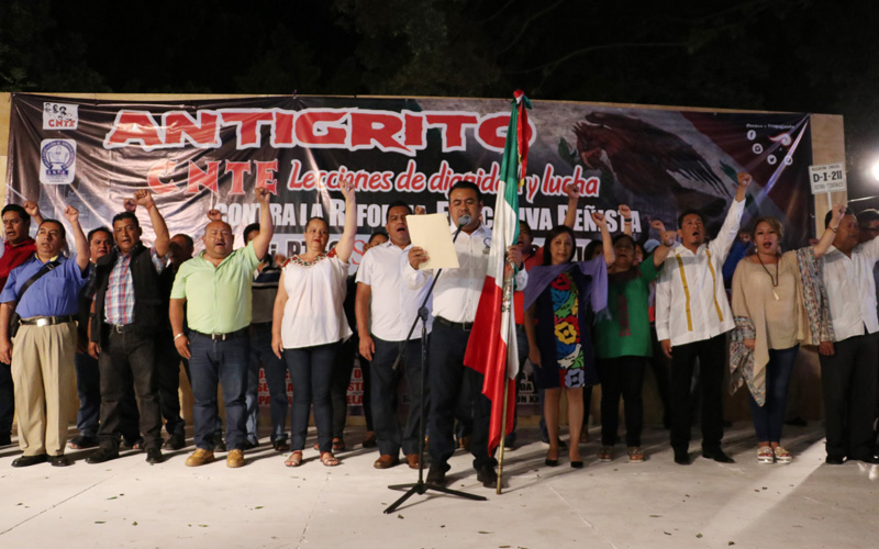 Da Sección 22 su “antigrito” de Independencia | El Imparcial de Oaxaca