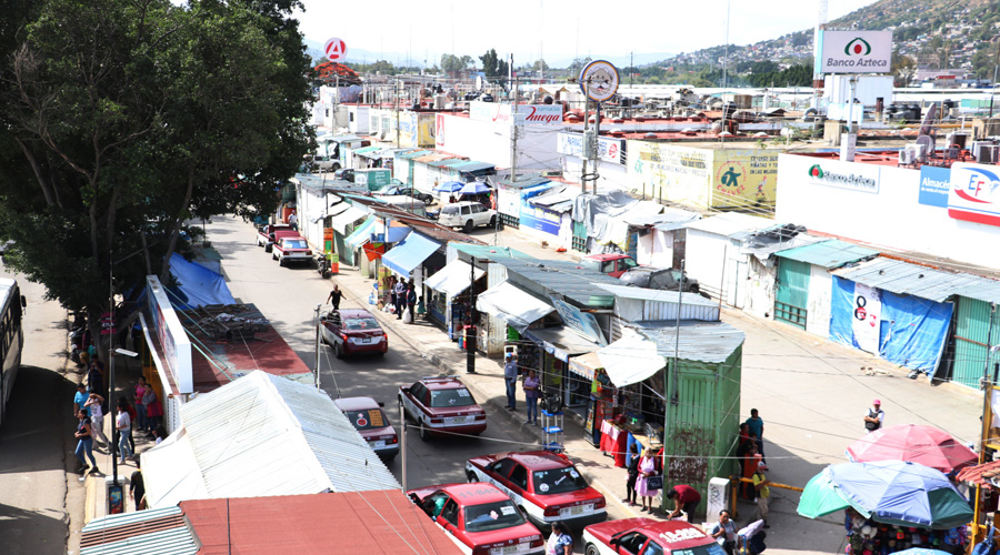 Por presencia de la Guardia Nacional baja venta de cuetes en Oaxaca