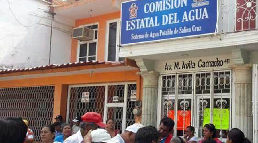 Pugna entre trabajadores de la CEA | El Imparcial de Oaxaca