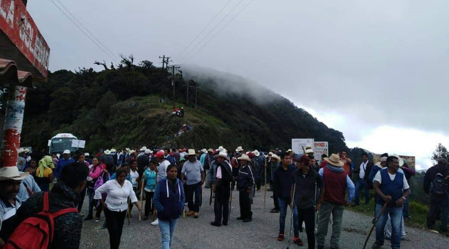 Exigen desaparición de poderes en Teopoxco | El Imparcial de Oaxaca