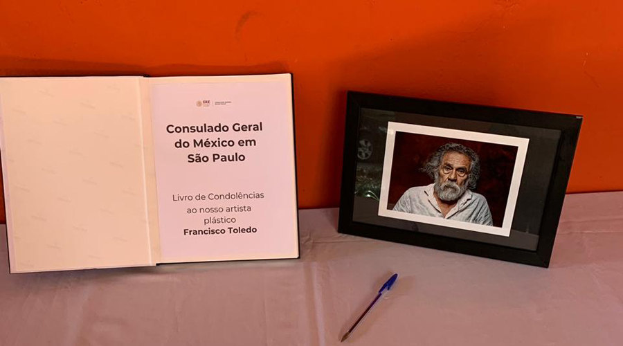 Libro de condolencias en memoria de Toledo en consulado de São Paulo | El Imparcial de Oaxaca