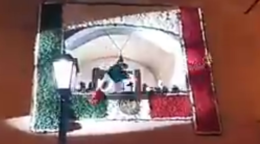 Video: Alcalde “tira” bandera nacional al celebrar Grito de Independencia | El Imparcial de Oaxaca