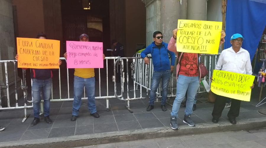 Acusan empleados a titular de Comisión Estatal Forestal de no pagar sueldos | El Imparcial de Oaxaca