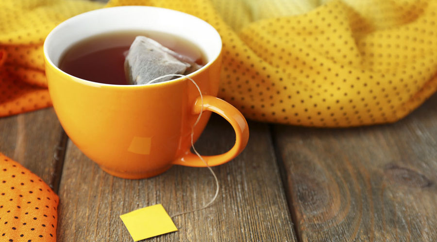 Una bolsa de té libera cerca de 11 mil 600 millones de partículas de microplástico: estudio