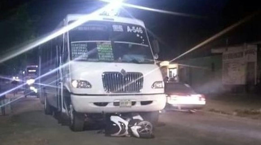 Urbanero arrolla a motociclista en San Martín Mexicápam | El Imparcial de Oaxaca