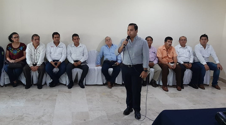 Capacitan a prestadores de servicios turísticos en Tuxtepec | El Imparcial de Oaxaca