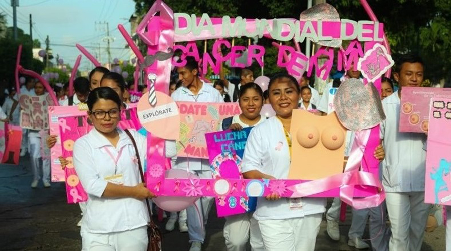 Marchan por la lucha contra el cáncer de mama