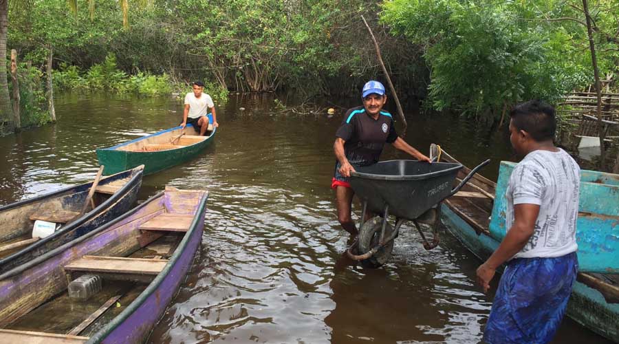 Se cierra Boca Barra que une a la Laguna Alotengo con el mar | El Imparcial de Oaxaca