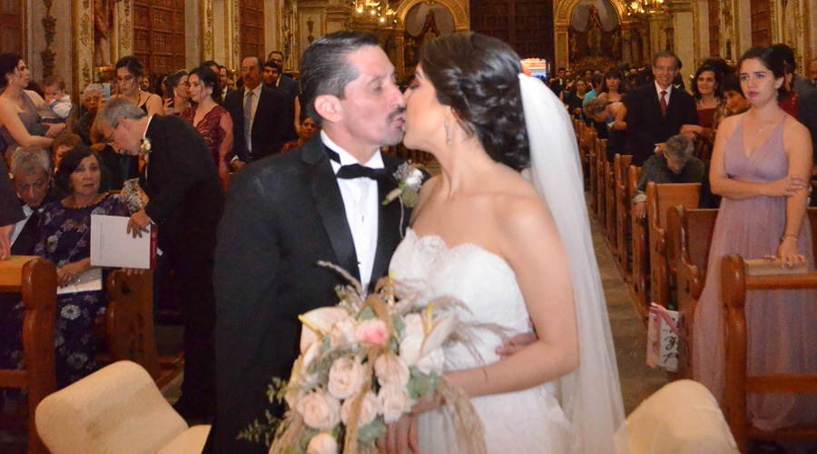 Frida y Federico unen sus destinos en sagrado matrimonio