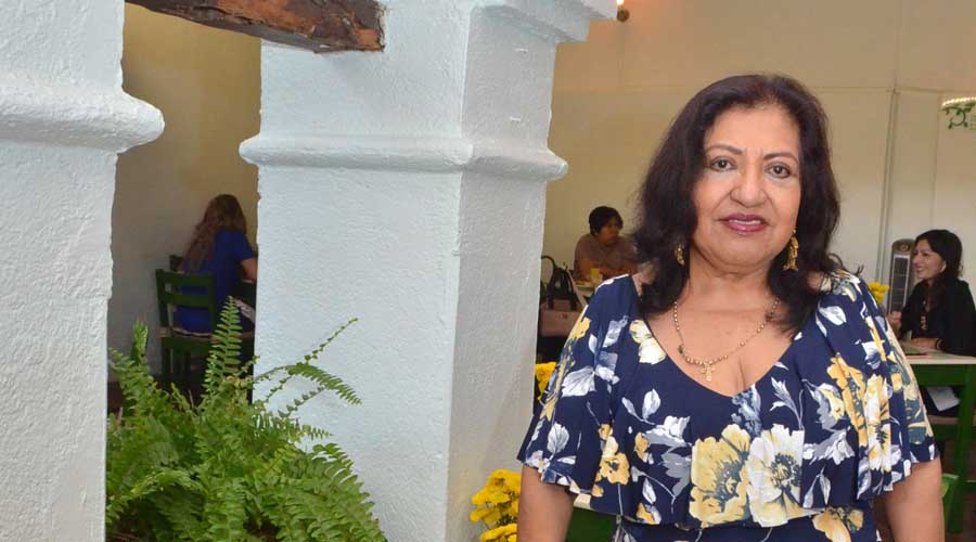 Ángeles recibe buenos deseos