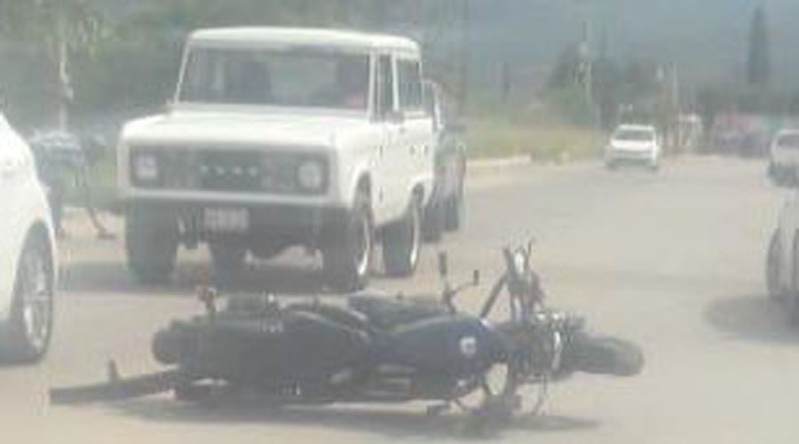 Motociclista es arrollado en la carretera al Panteón Jardín | El Imparcial de Oaxaca