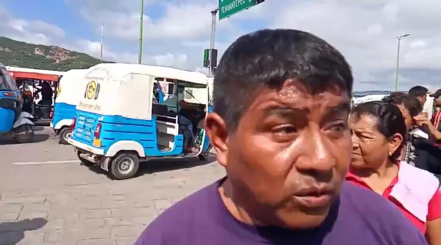 Mototaxistas de Tehuantepec piden audiencia con Semovi