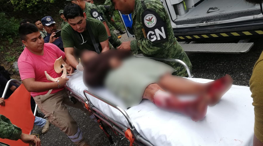 Tres personas lesionadas deja accidente en carretera Teotitlán-Huautla