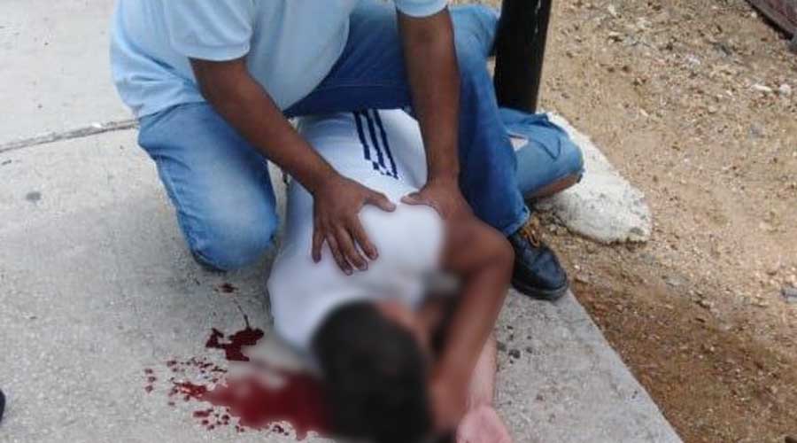 Degollada y desnuda la tiran a un pozo en Zimatlán
