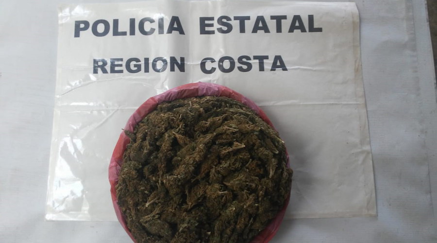 Lo agarran con un kilo de mota | El Imparcial de Oaxaca