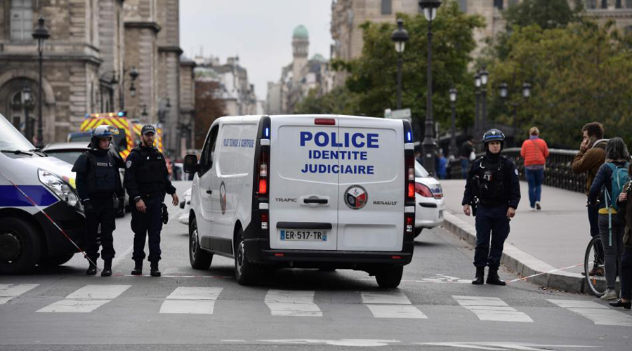 Hombre armado ataca a policías en París; mueren cuatro | El Imparcial de Oaxaca