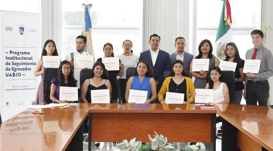 Egresados de la UABJO ganan Premio Ceneval al desempeño de excelencia | El Imparcial de Oaxaca