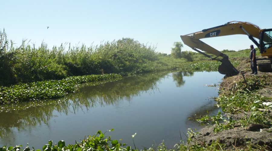 Evalúan proyecto de regeneración  del río Los Perros en Juchitán