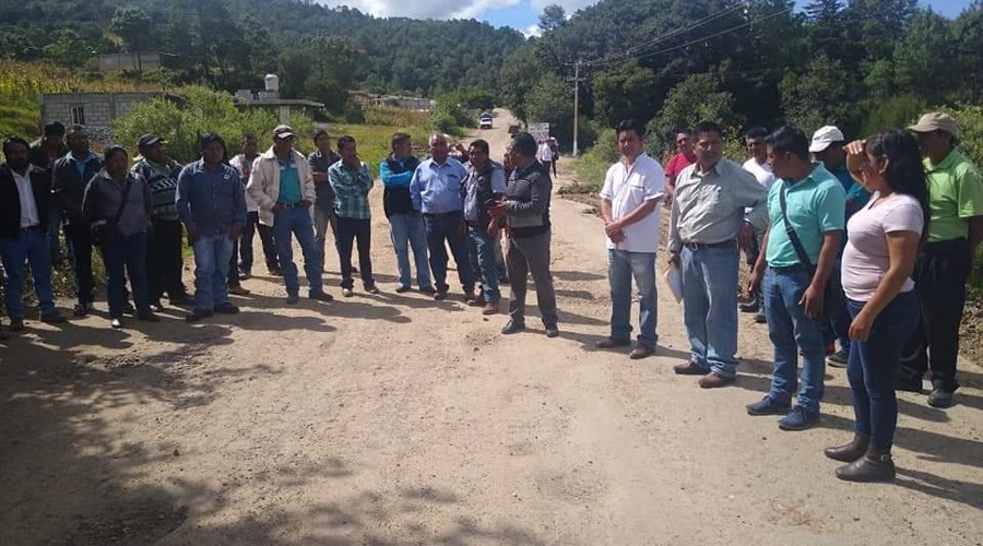 Ediles inconformes repararán carretera en la Mixteca | El Imparcial de Oaxaca