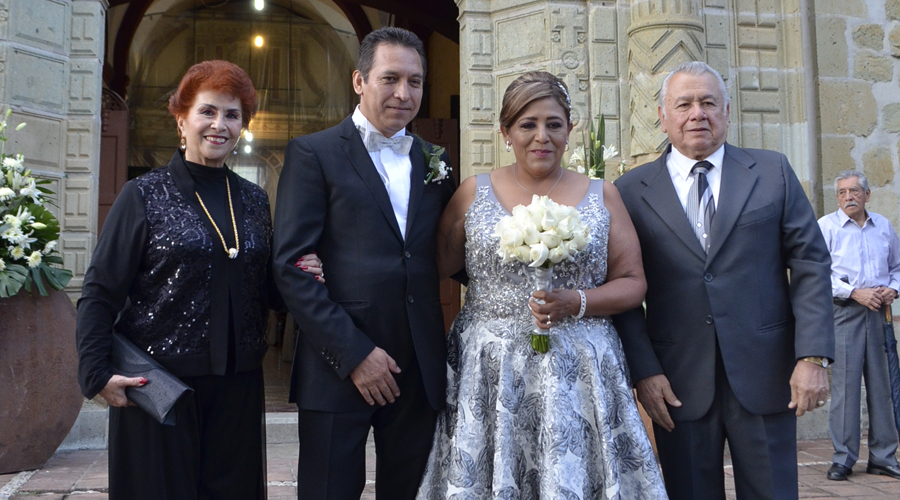 Roberto y Leonor celebraron sus bodas de plata